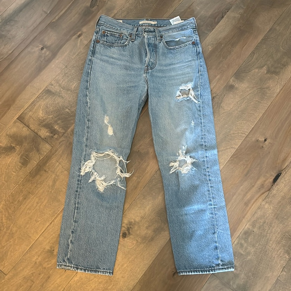 Levi’s Wedgie Straight size 27